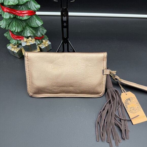 Catchfly Leather Wristlet Clutch - Picture 4 of 5
